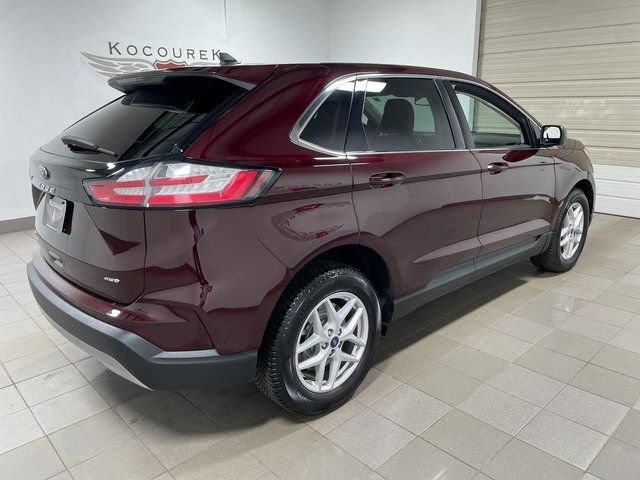 Used 2022 Ford Edge SEL w/ Convenience Package AWD/4WD image 6