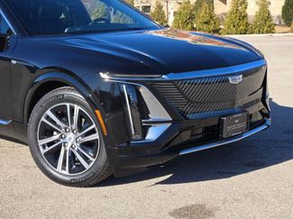 New 2026 Cadillac Lyriq Premium Luxury video 2