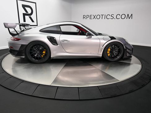 Used 2018 Porsche 911 GT2 RS image 10