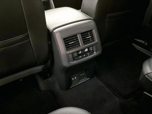 Used 2022 Volkswagen Atlas SE w/ Panoramic Sunroof Package FWD image 25