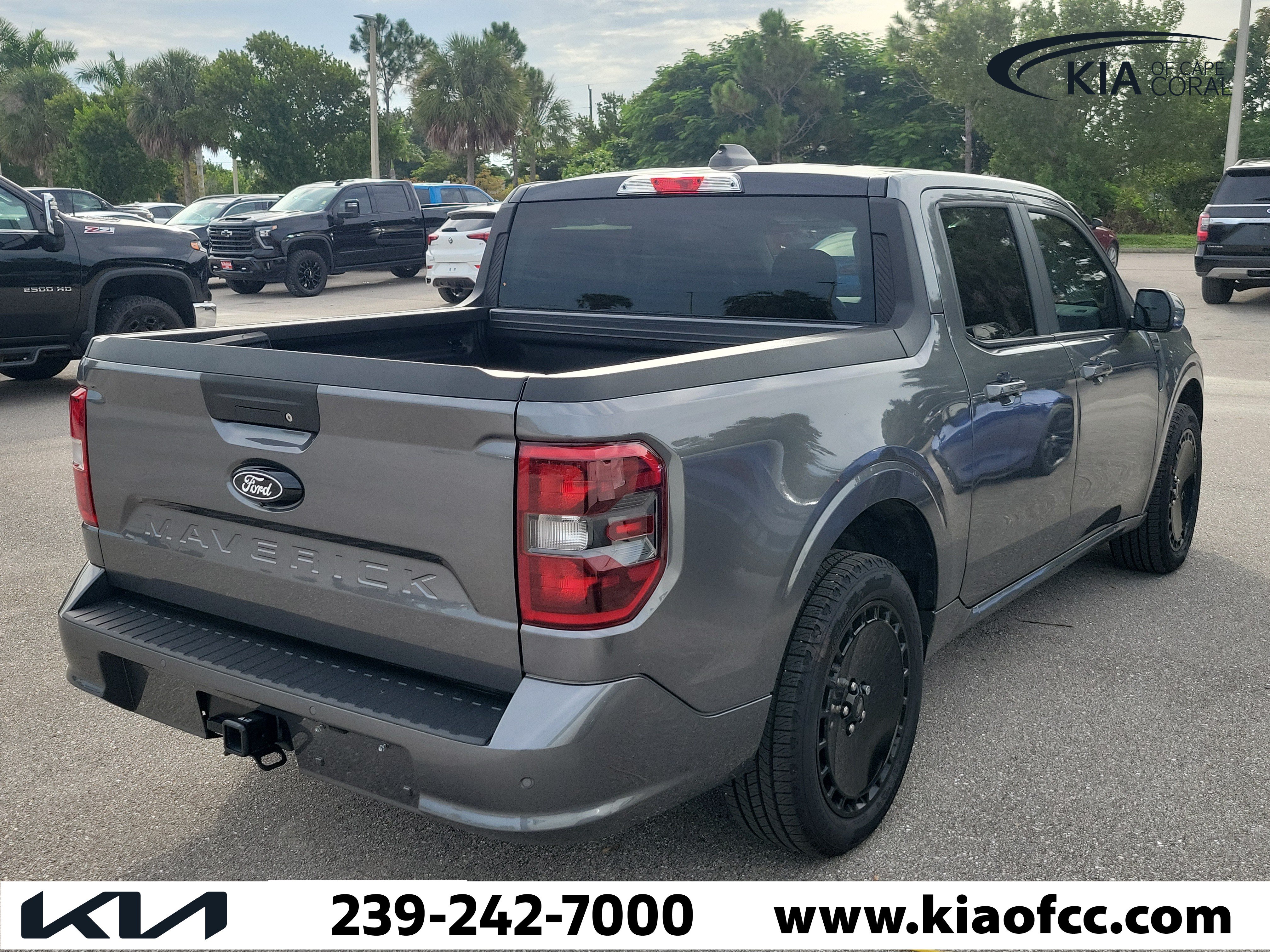 Used 2025 Ford Maverick Lobo AWD/4WD image 7