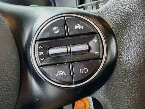Used 2023 Kia Soul LX w/ Option Group 015 FWD image 23