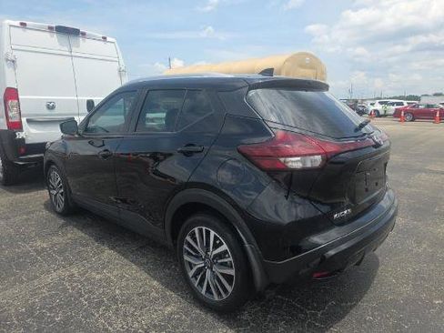 Used 2023 Nissan Kicks SV FWD image 5