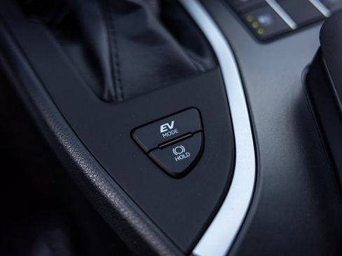 Used 2024 Lexus UX 250h F Sport image 47