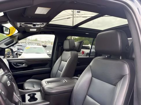 Used 2021 Chevrolet Suburban Z71 w/ Rear Media and Nav Package AWD/4WD image 15