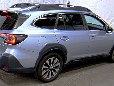 Used 2023 Subaru Outback Limited AWD/4WD image 4