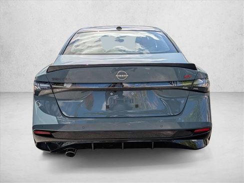New 2026 Nissan Sentra SR FWD image 7