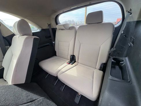 Used 2019 Kia Sorento LX image 11