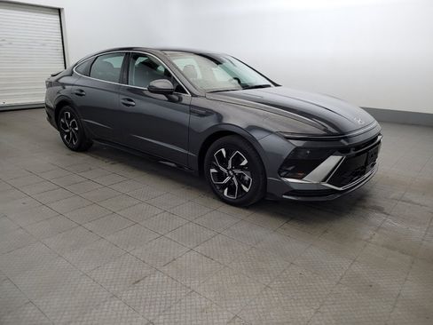 Used 2025 Hyundai Sonata SEL FWD image 11
