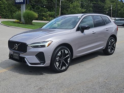Used 2026 Volvo XC60 B5 Plus w/ Protection Package Premier AWD/4WD image 25