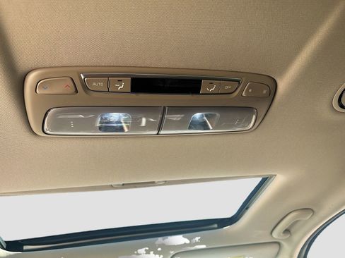 Used 2022 Kia Telluride EX w/ EX Premium Package image 26