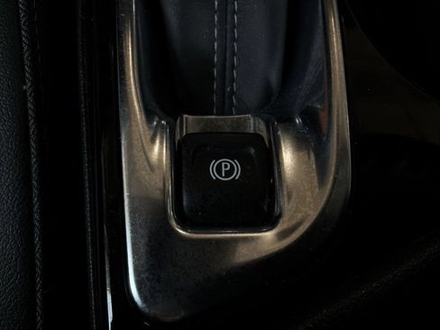 Used 2025 Buick Encore GX Preferred FWD image 21