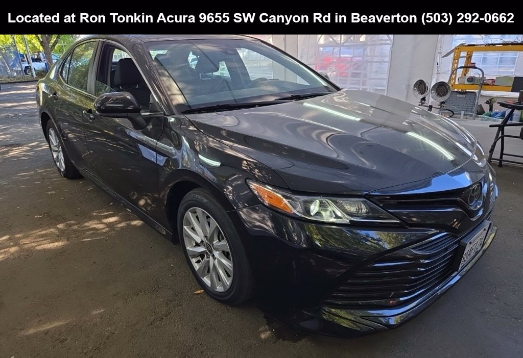 Used 2020 Toyota Camry LE FWD image 1