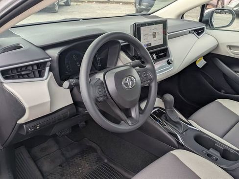 Used 2026 Toyota Corolla LE image 30