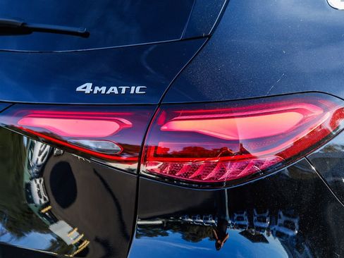 New 2026 Mercedes-Benz GLC 300 4MATIC image 8
