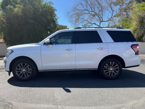 Used 2019 Ford Expedition Limited w/ Equipment Group 301A image 5