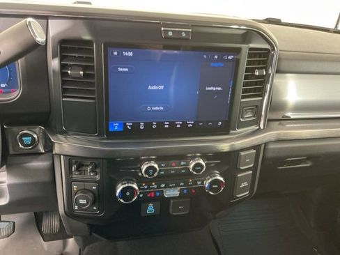 Certified 2025 Ford F350 Lariat w/ Black Appearance Package image 21