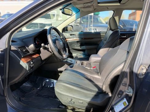 Used 2014 Subaru Legacy 2.5i Limited w/ Moonroof Package AWD/4WD image 9