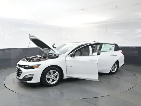 Used 2021 Chevrolet Malibu LS FWD image 20