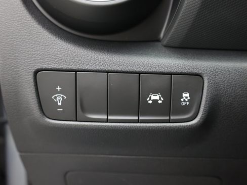 Used 2021 Hyundai Kona SE AWD/4WD image 17
