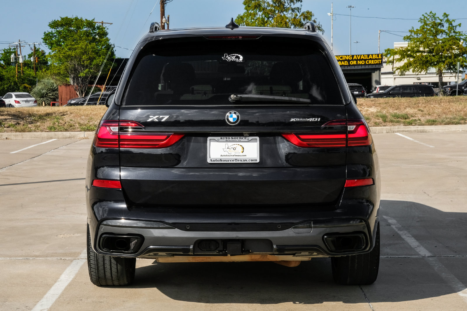 Used 2021 BMW X7 xDrive40i w/ M Sport Package AWD/4WD image 10
