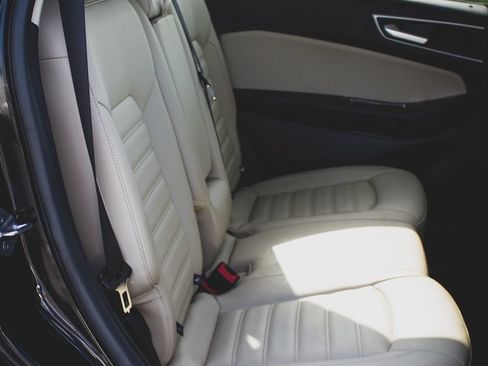 Used 2020 Ford Edge SEL AWD/4WD image 34