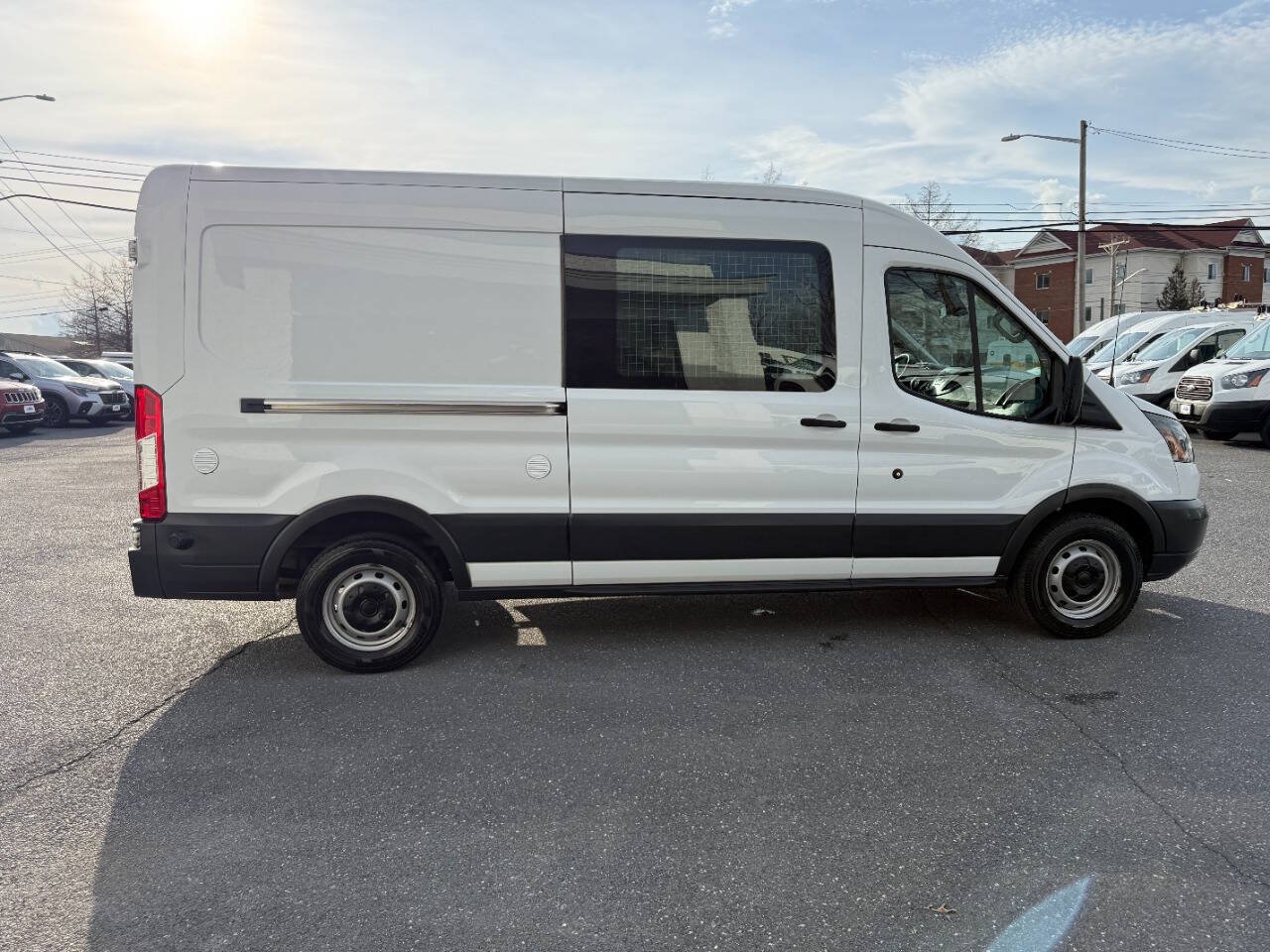 Used 2018 Ford Transit 350 148 Medium Roof RWD image 36