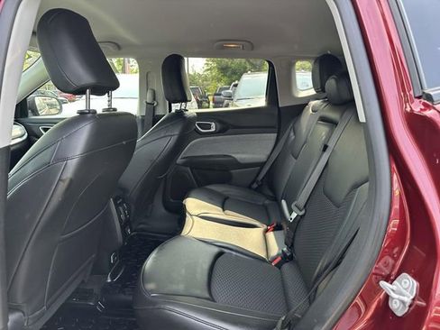 Certified 2022 Jeep Compass Latitude image 7