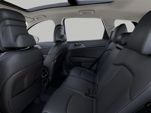New 2026 Kia Sportage EX image 18
