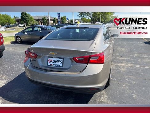 Used 2023 Chevrolet Malibu LT w/ Driver Confidence Package FWD image 9