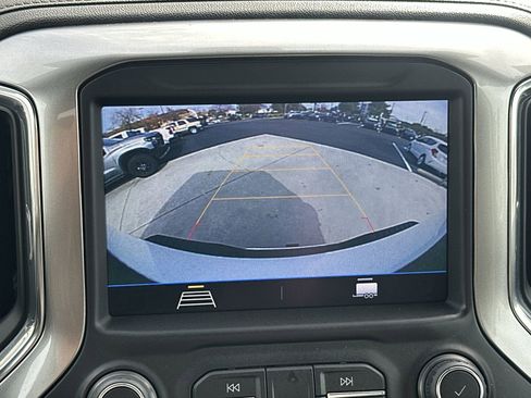 Used 2022 Chevrolet Silverado 2500 LT w/ Convenience Package image 27