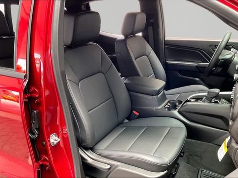 Used 2026 Chevrolet Colorado W/T w/ WT Custom Package RWD image 19