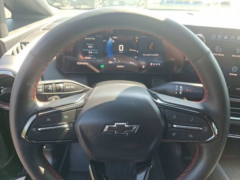 New 2026 Chevrolet Equinox EV RS FWD image 17
