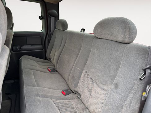 Used 2005 Chevrolet Silverado 1500 w/ Light Duty Power Package image 13