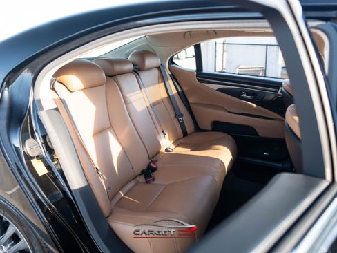 Used 2014 Lexus LS 460 L image 17