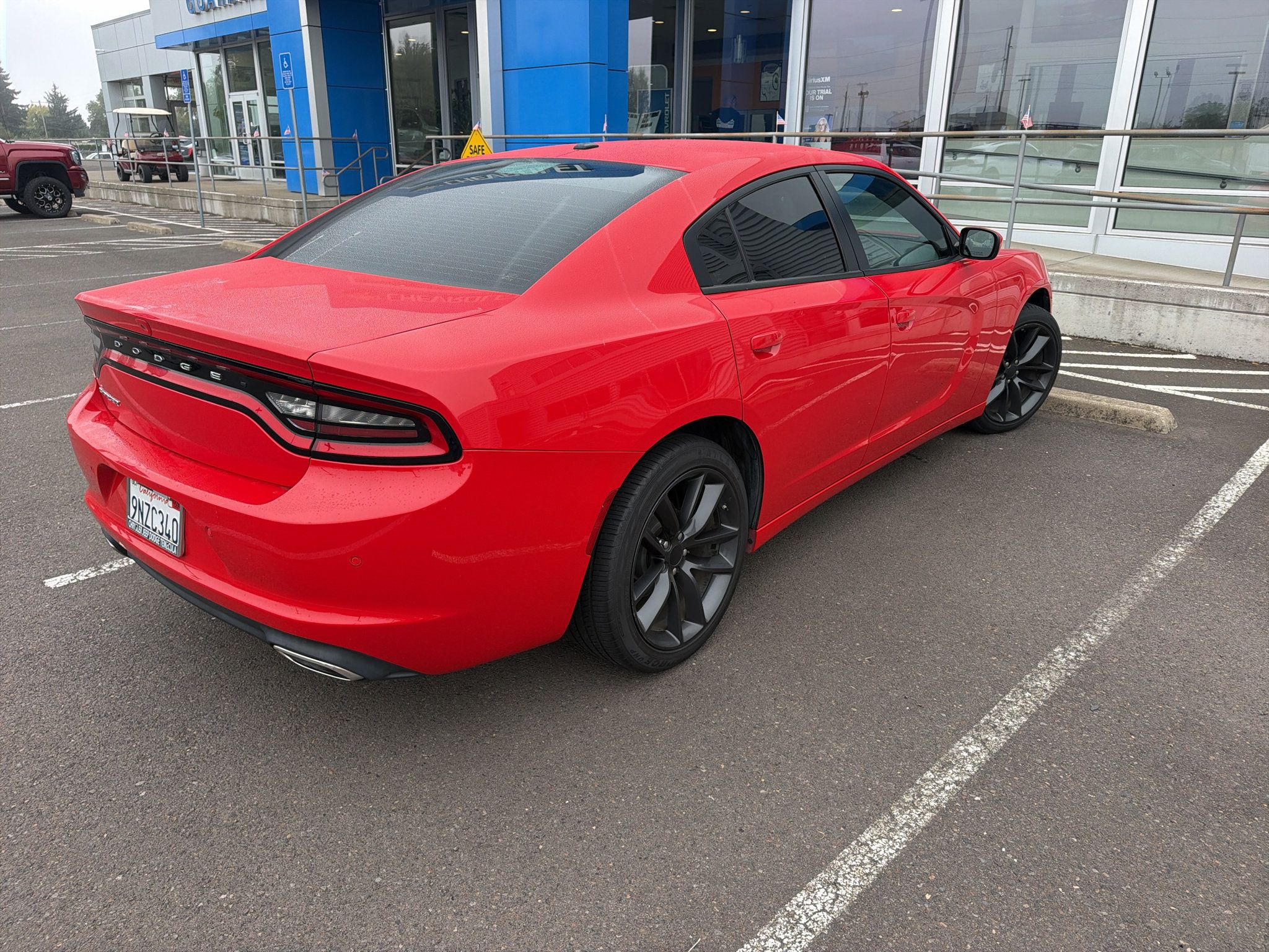Used 2022 Dodge Charger SXT RWD image 6