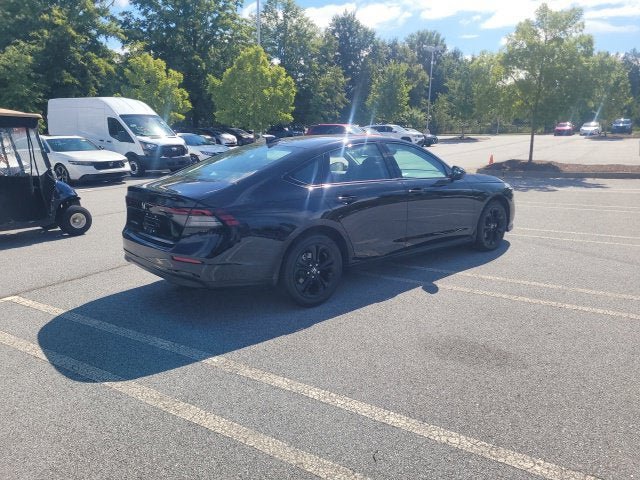 Certified 2025 Honda Accord SE image 6