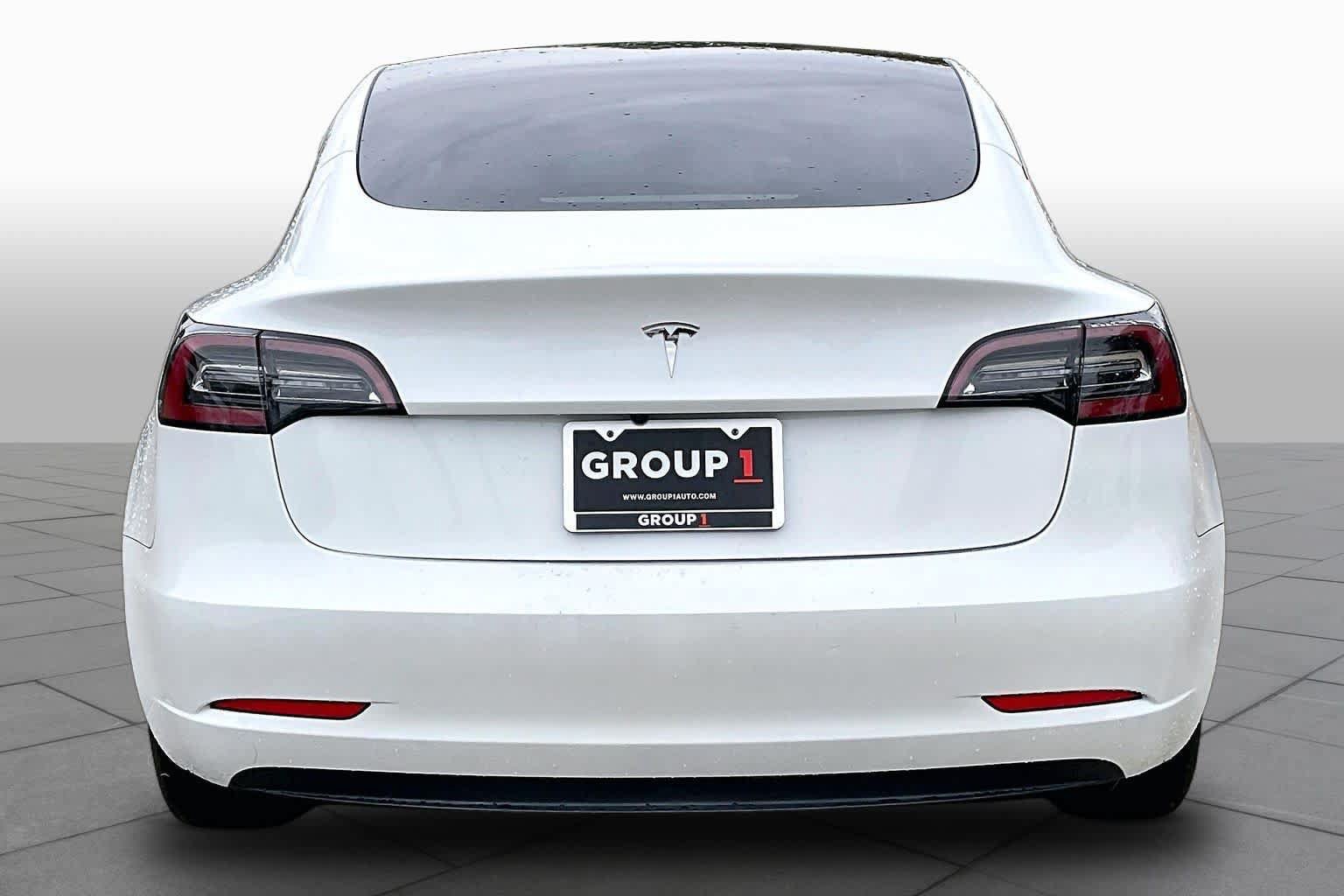 Used 2023 Tesla Model 3 Standard Range RWD image 4