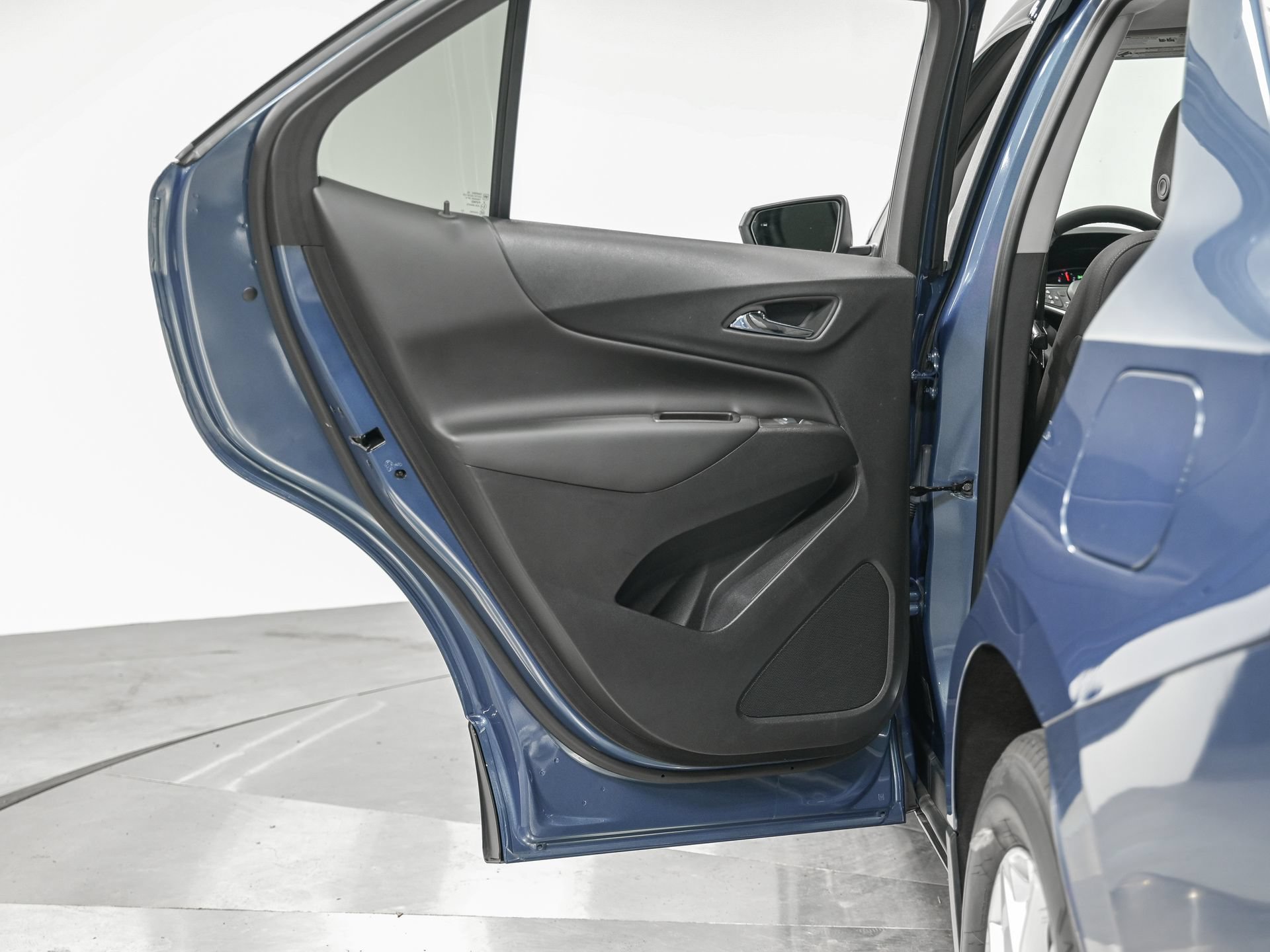 Used 2024 Chevrolet Equinox LT AWD/4WD image 26