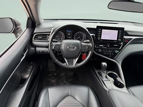 Used 2023 Toyota Camry SE FWD image 7