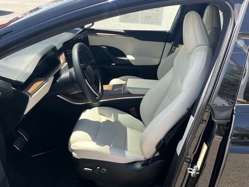 Used 2024 Tesla Model X AWD/4WD image 9