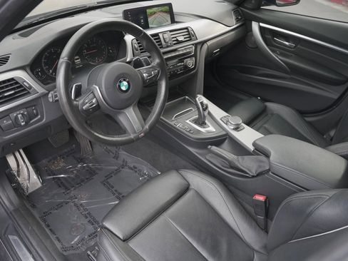 Used 2018 BMW 340i Sedan w/ Executive Package image 6