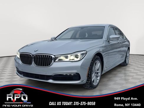 Used 2017 BMW 750i xDrive 750i xDrive image 1
