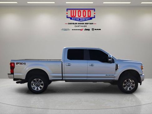 Used 2017 Ford F250 Platinum w/ Platinum Ultimate Package image 2