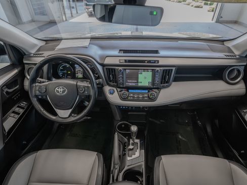 Used 2018 Toyota RAV4 Limited w/ Advanced Technology Package AWD/4WD image 8