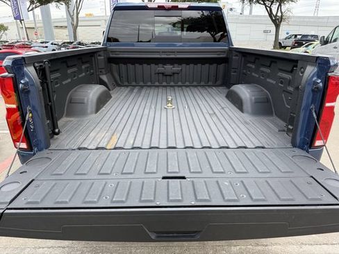 Used 2025 Chevrolet Silverado 2500 High Country w/ Technology Package AWD/4WD image 25
