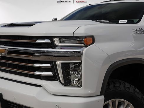 Used 2022 Chevrolet Silverado 3500 High Country w/ Z71 Off-Road Package image 3