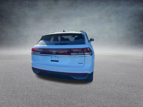 New 2026 Volkswagen Atlas Cross Sport SE image 19