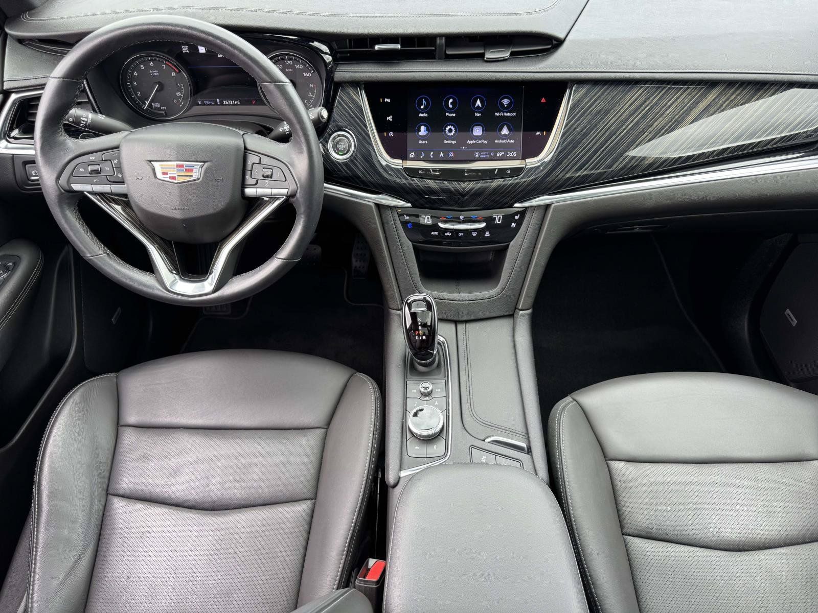 Certified 2023 Cadillac XT6 Premium Luxury w/ Technology Package AWD/4WD image 12