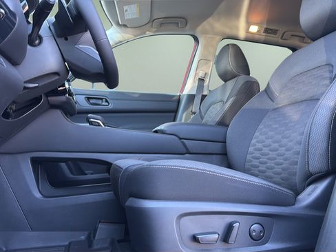 New 2026 Nissan Pathfinder SV AWD/4WD image 22